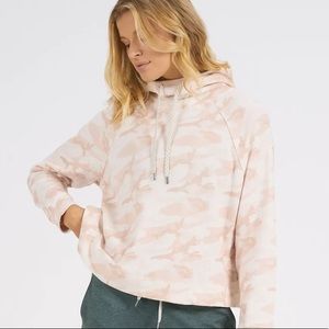 VUORI beach hoodie sz S